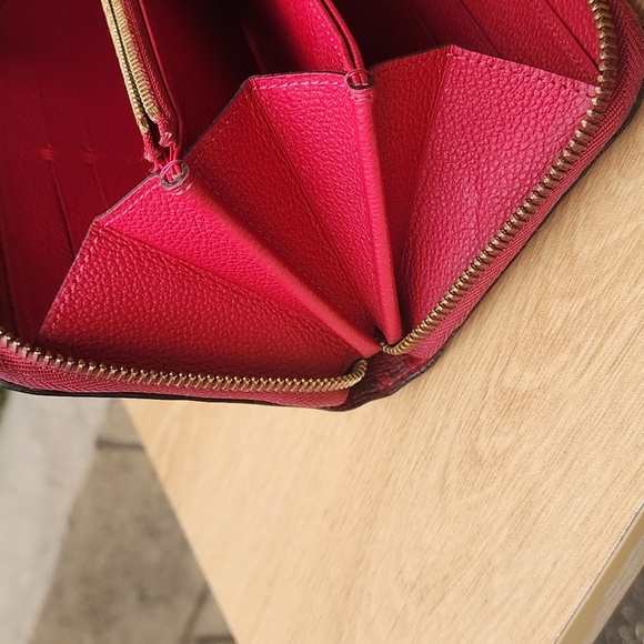 LOUIS VUITTON Round Zipper Monogram Empreinte Leather Zippy Wallet - Picture 12 of 15